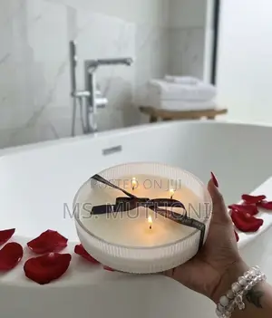 Coquette / Ribbon-Tied Luxury Candle