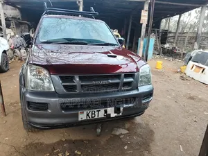 Isuzu D-MAX 2011 Maroon
