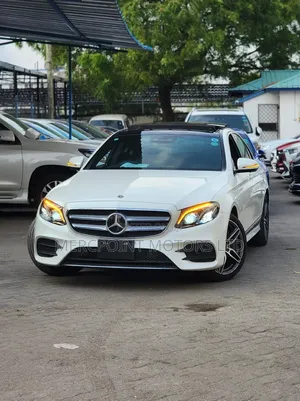 Mercedes-Benz E200 2019 Teal