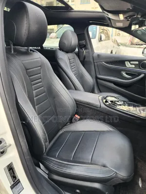 Mercedes-Benz E200 2019 Teal