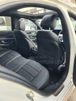 Mercedes-Benz E200 2019 Teal