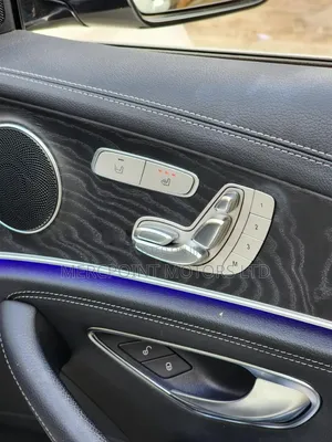 Mercedes-Benz E200 2019 Teal