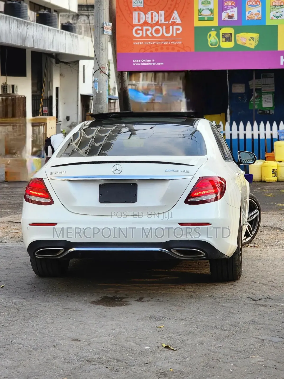 Mercedes-Benz E200 2019 Teal