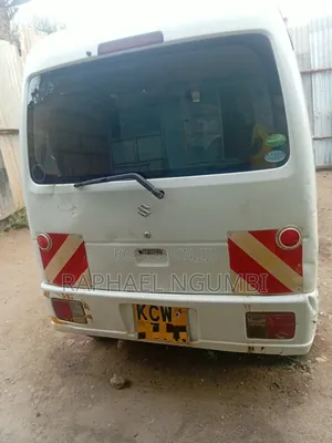 Suzuki Every Wagon 2012 White