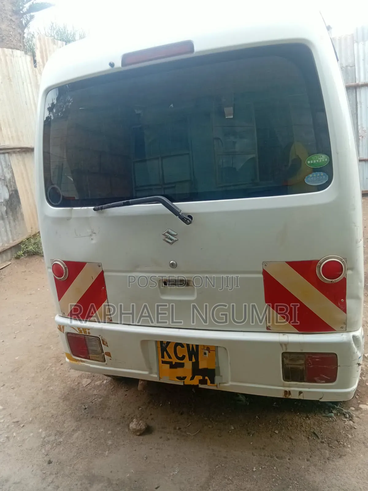 Suzuki Every Wagon 2012 White