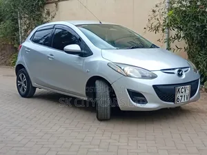 Mazda Demio 2012 Silver