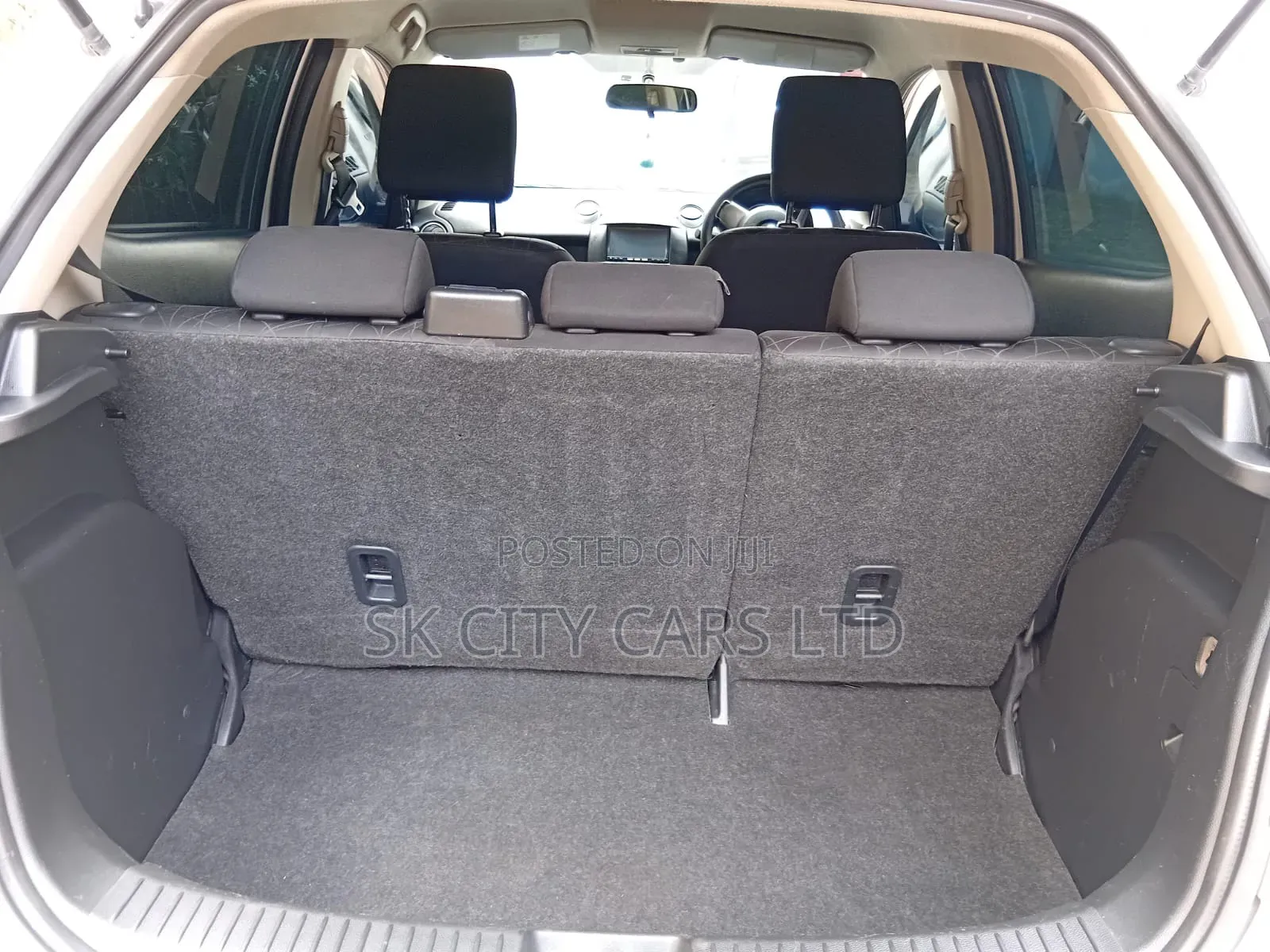 Mazda Demio 2012 Silver