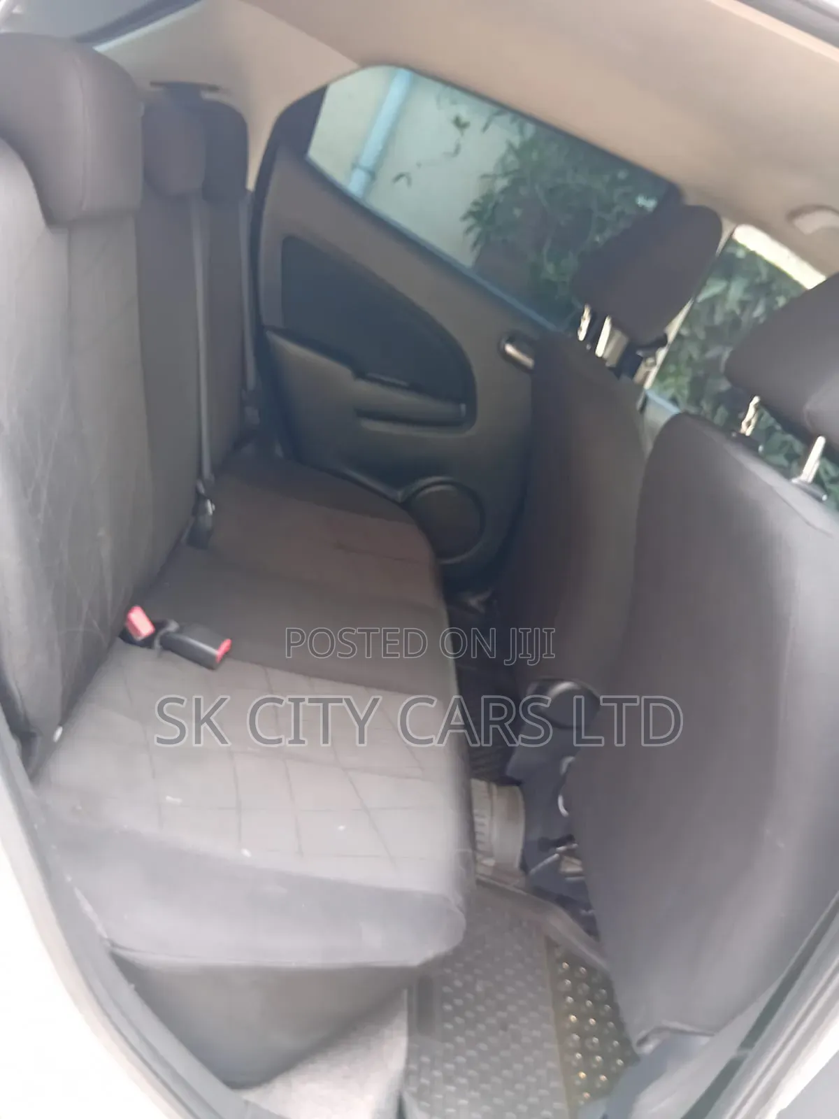 Mazda Demio 2012 Silver