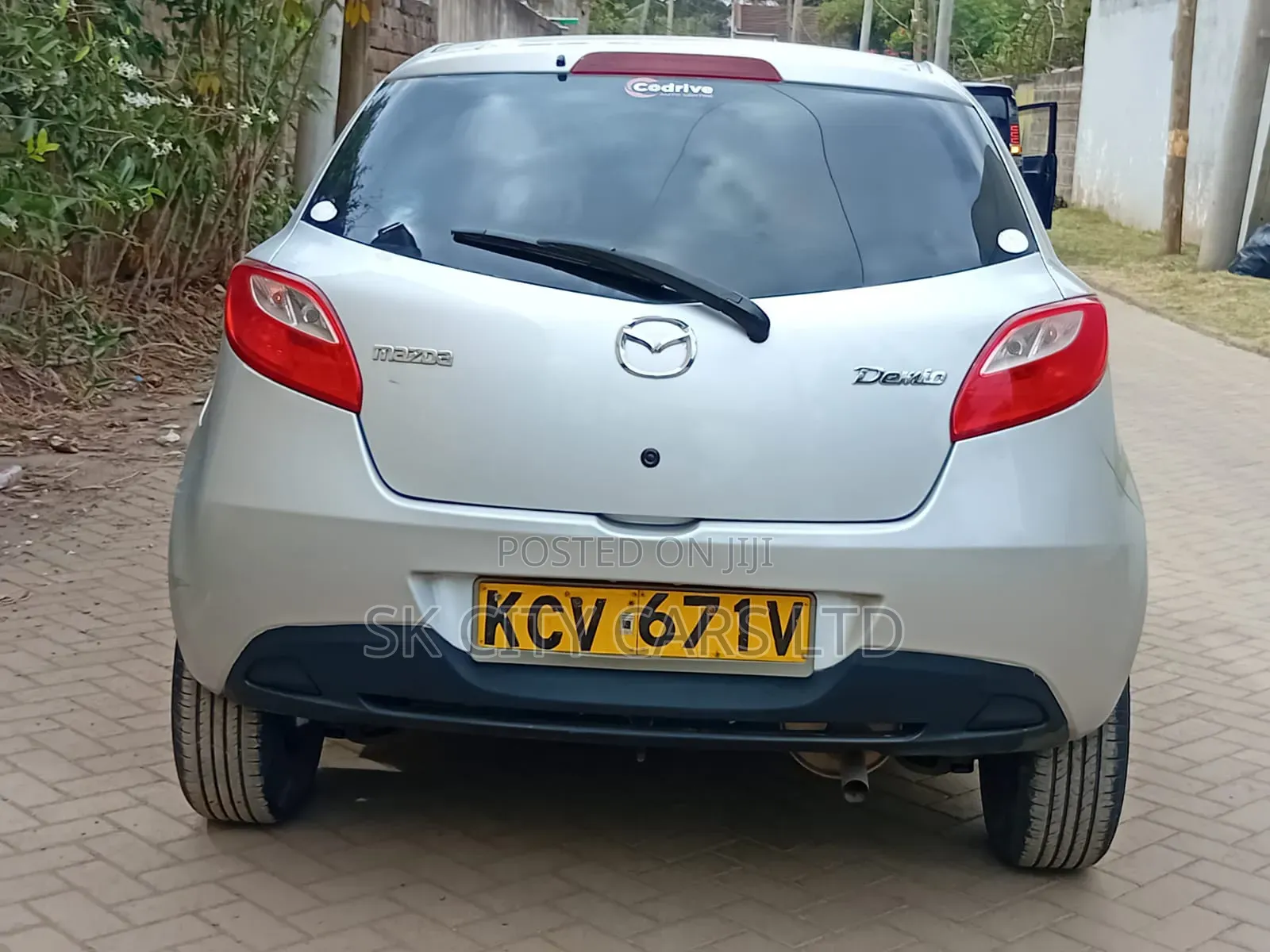 Mazda Demio 2012 Silver