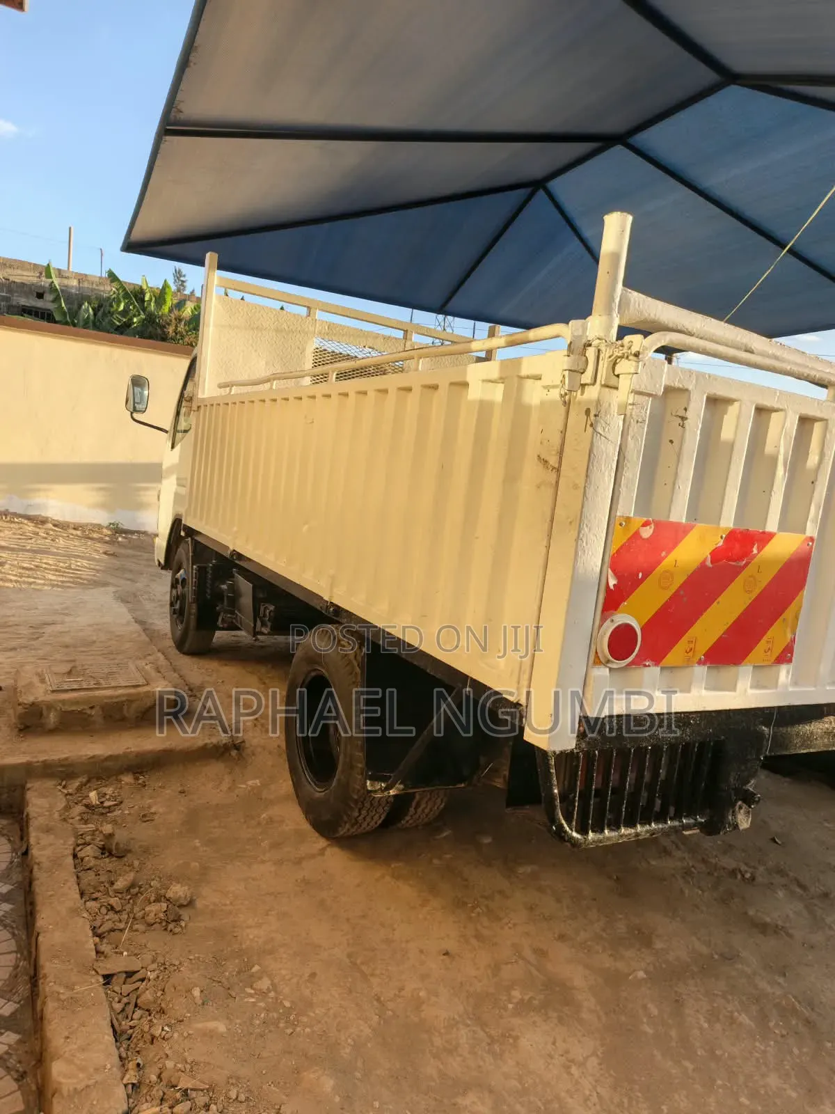 Mitsubishi Fuso Canter 2006 White