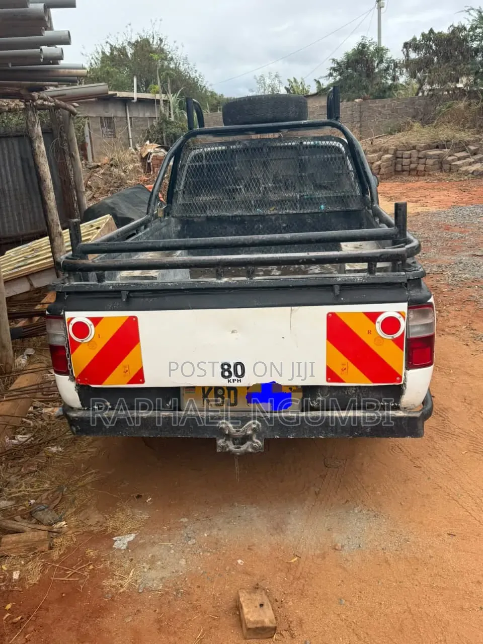 Toyota Hilux 2003 White