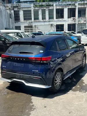 Nissan Note 1.2 Hybrid 2021 Blue