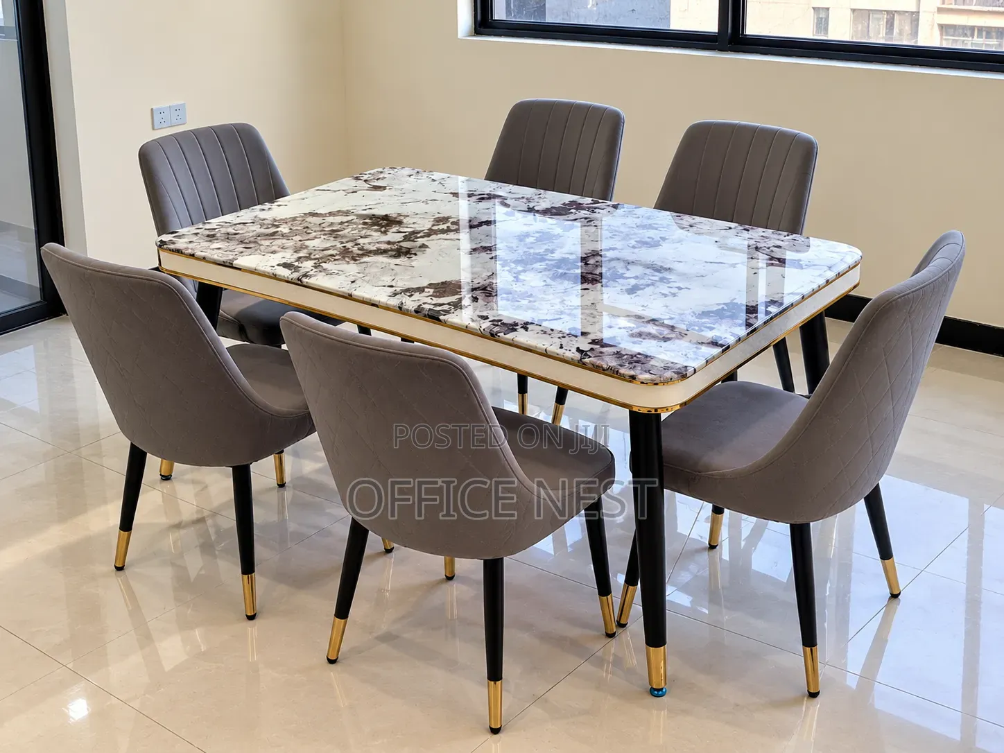 Modern Marble Dining Table With 6 Chairs.