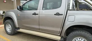 Isuzu D-MAX 2014 Gray