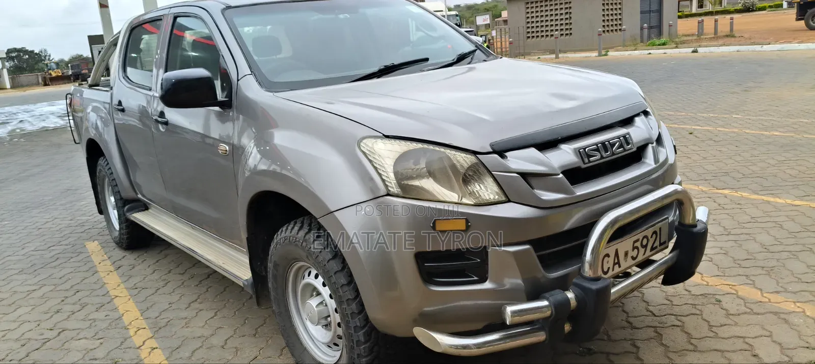 Isuzu D-MAX 2014 Gray