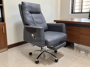 Executive Leather Reclining Office Chair.