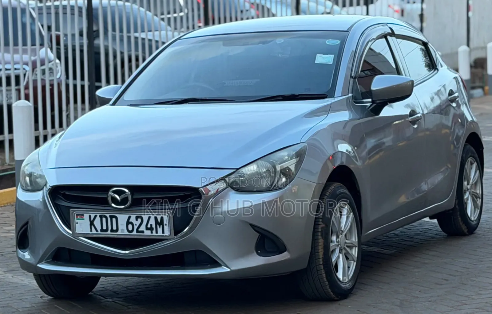 Mazda Demio 2015 Silver