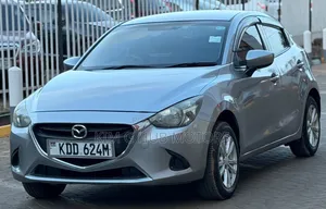 Mazda Demio 2015 Silver
