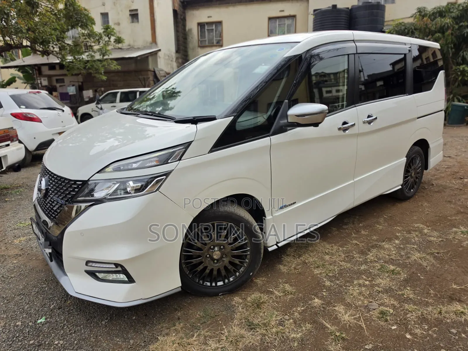 Nissan Serena 2019 White