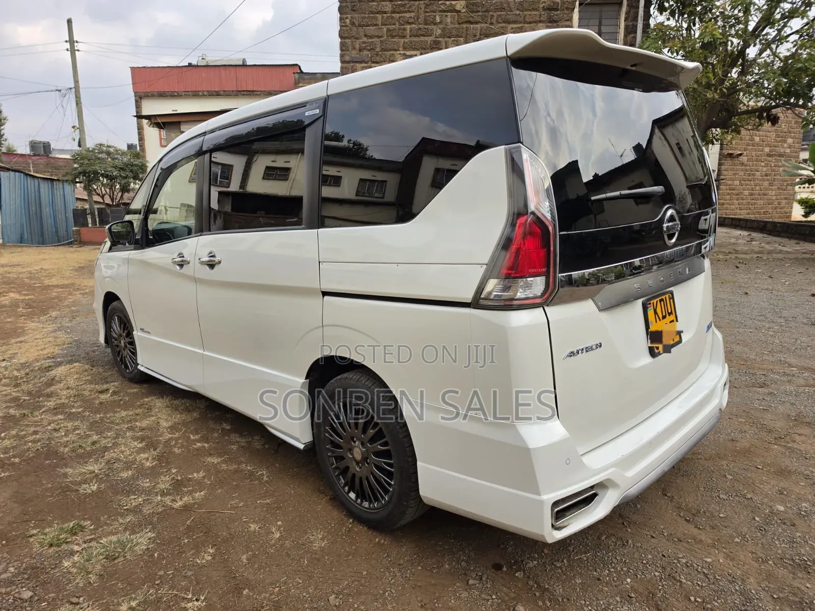 Nissan Serena 2019 White