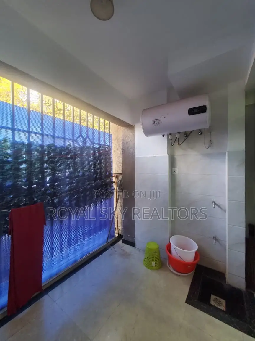 Furnished 1bedroom Plus Study Room
