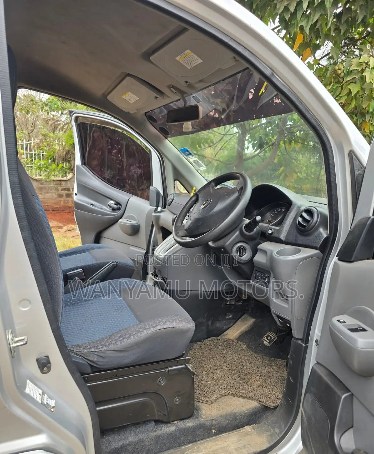 Nissan NV200 2014 Silver