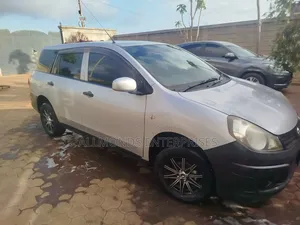 Nissan Advan 2015 Silver
