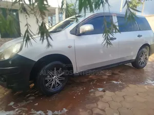 Nissan Advan 2015 Silver