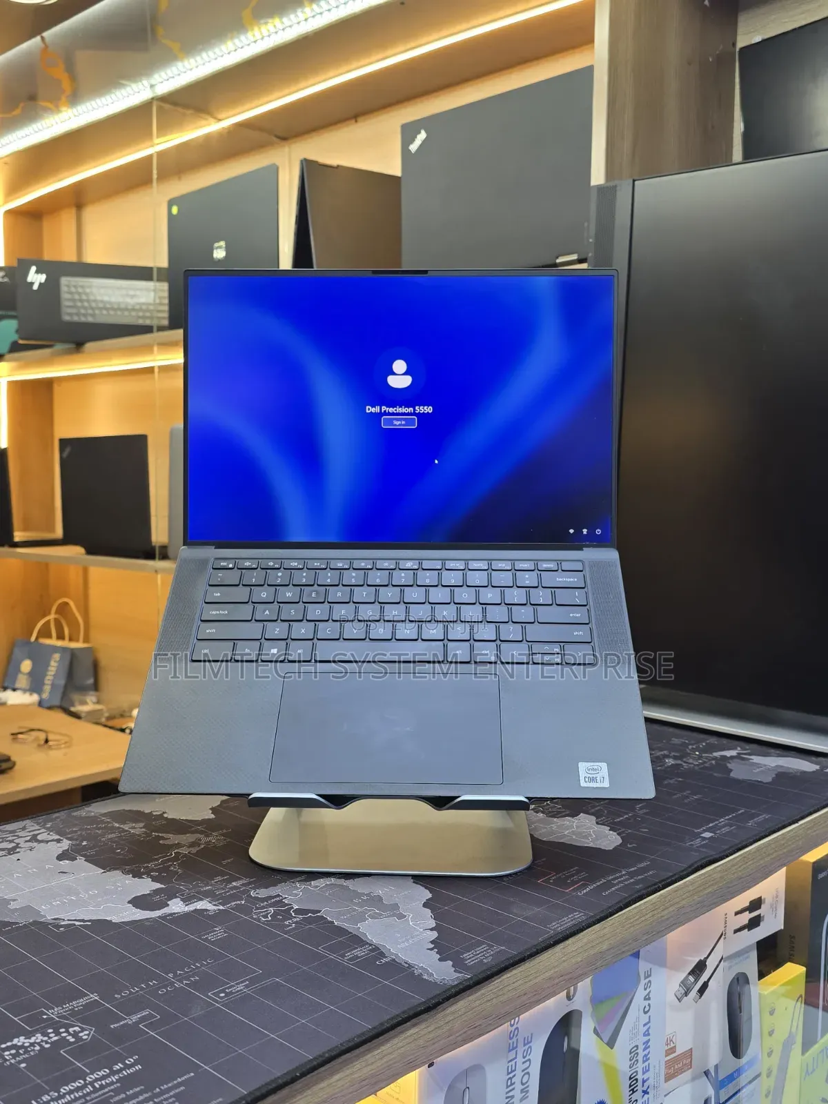 Laptop Dell Precision 5550 16GB Intel Core i7 SSD 256GB