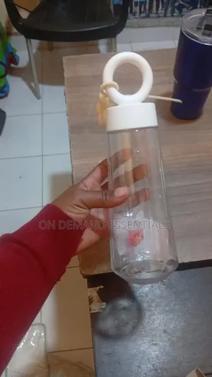 Water Bottle With Silicon Handle