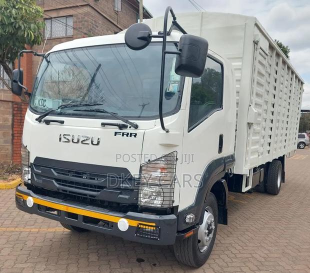 Isuzu FRR90 - thumbnail 3