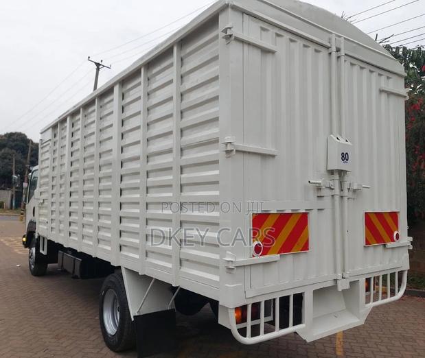 Isuzu FRR90 - thumbnail 4