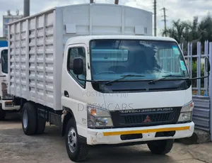 Mitsubishi Canter Fe84