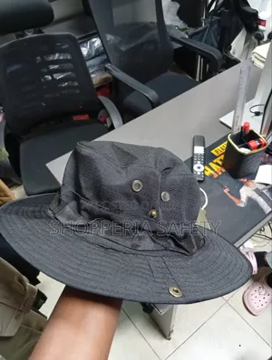 Outdoor Bonnie Hat