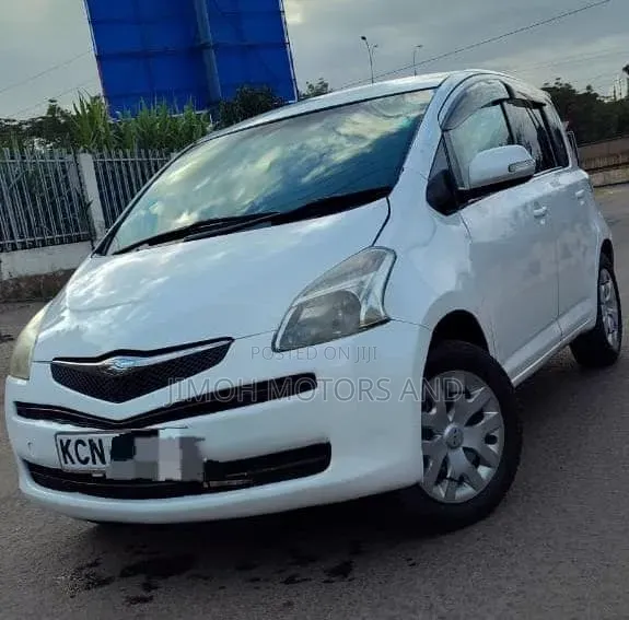 Toyota Ractis 2010 White
