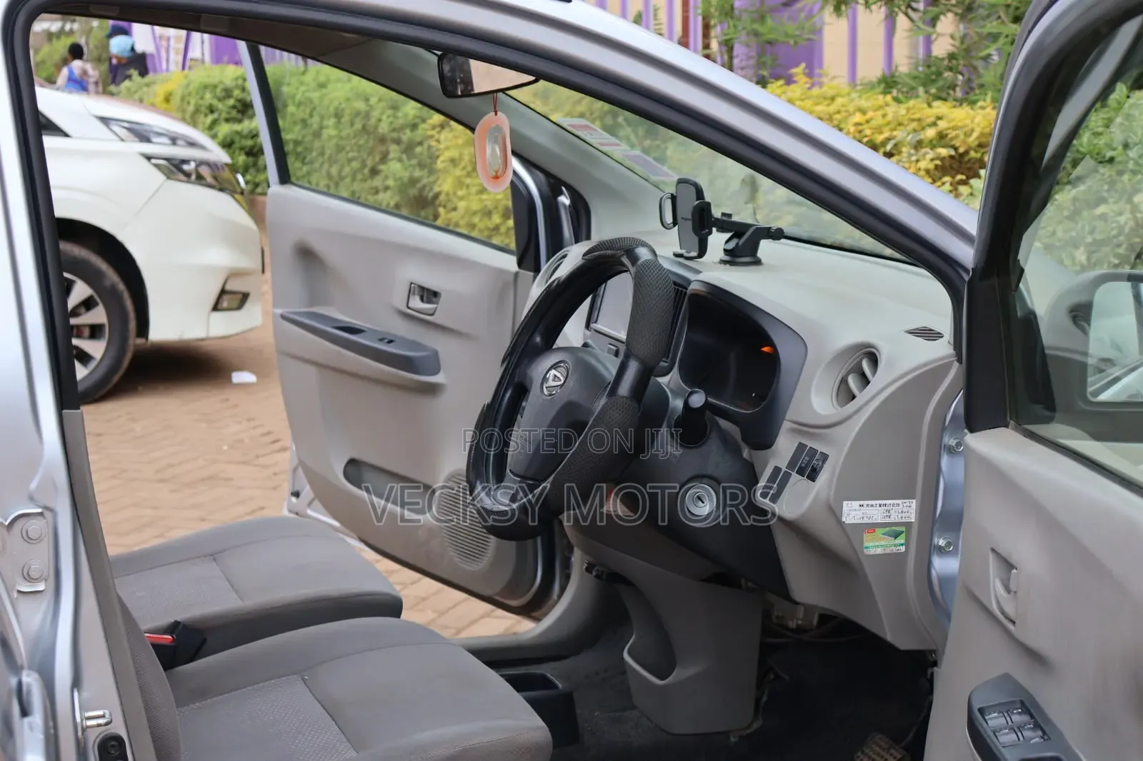 Daihatsu Mira 2014 Silver
