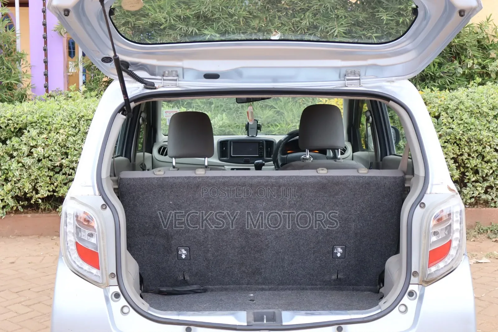 Daihatsu Mira 2014 Silver