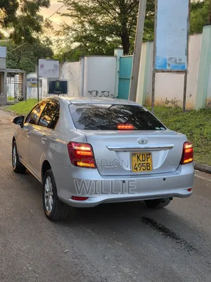 Toyota Axio 2016 Silver
