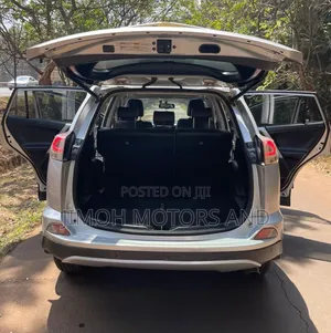 Toyota RAV4 2016 Silver