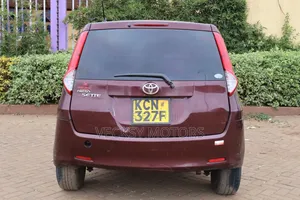 Toyota Passo Sette 2010 Maroon