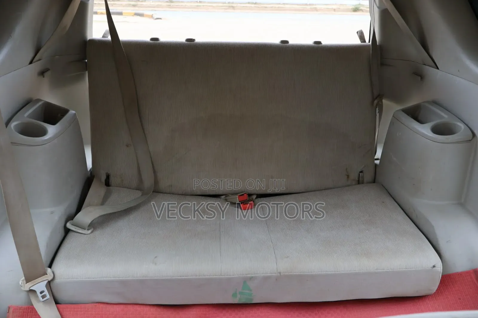Toyota Passo Sette 2010 Maroon