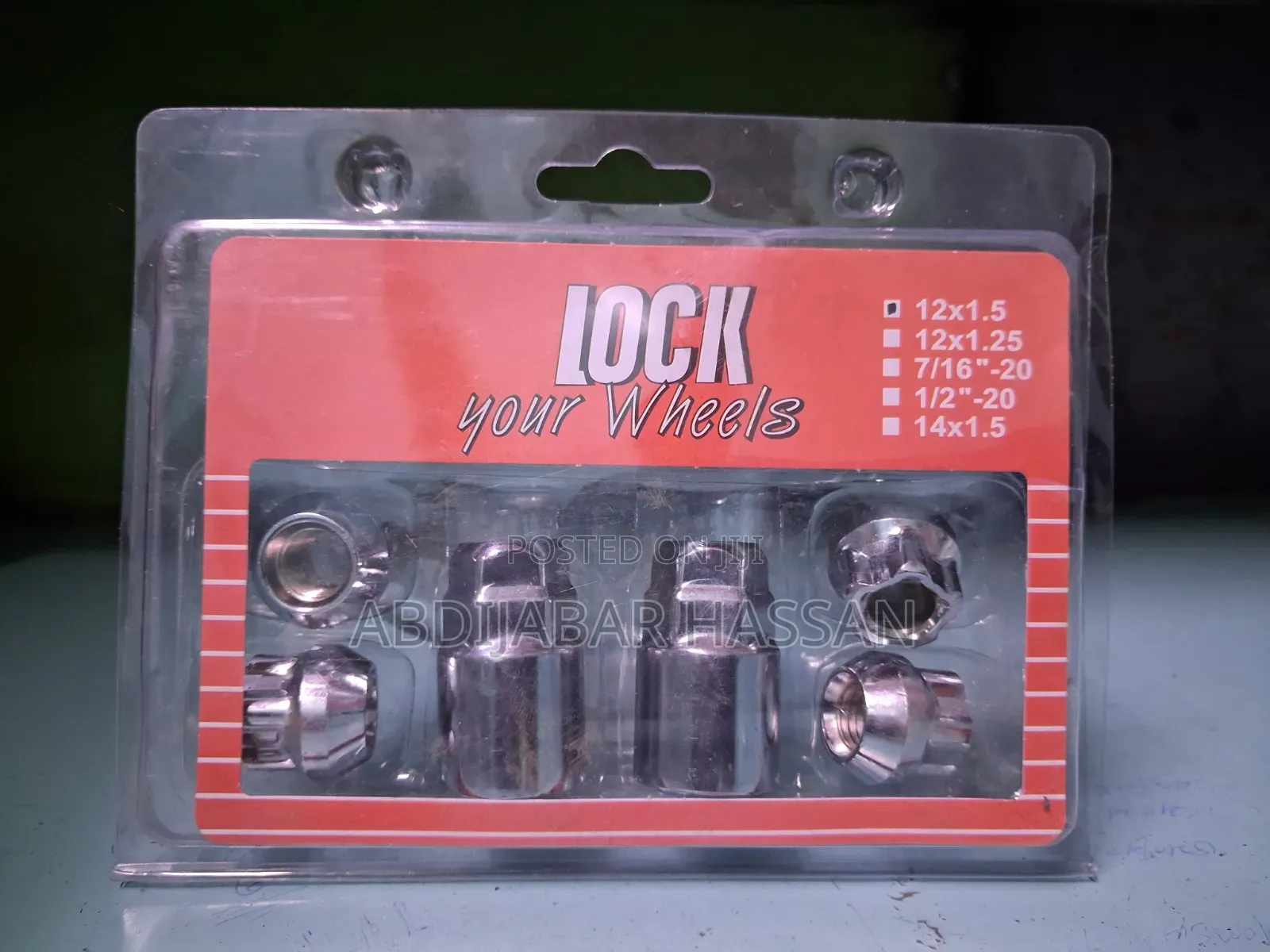 Lockernuts