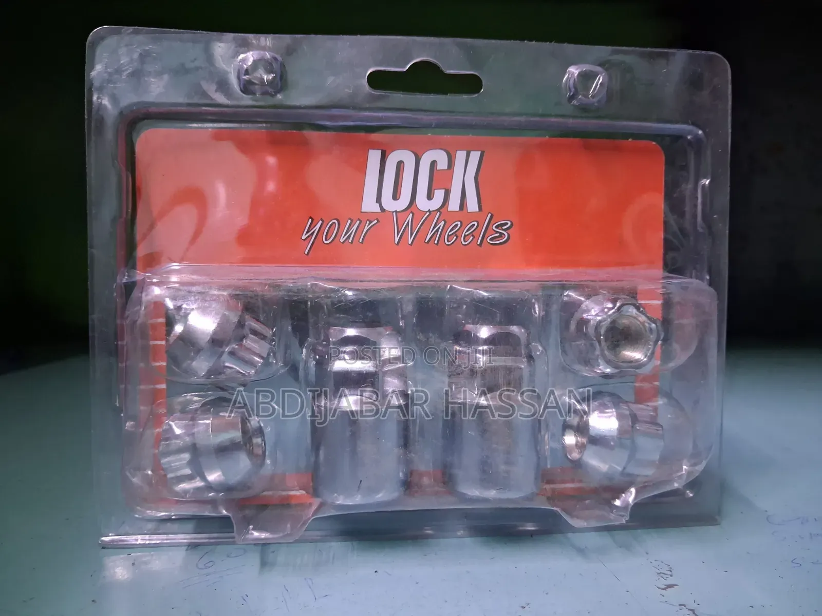 Lockernuts