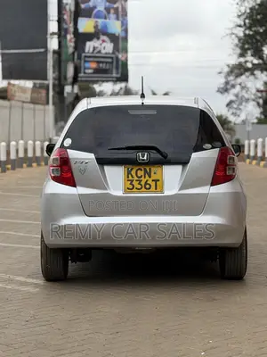Honda Fit 2010 Silver