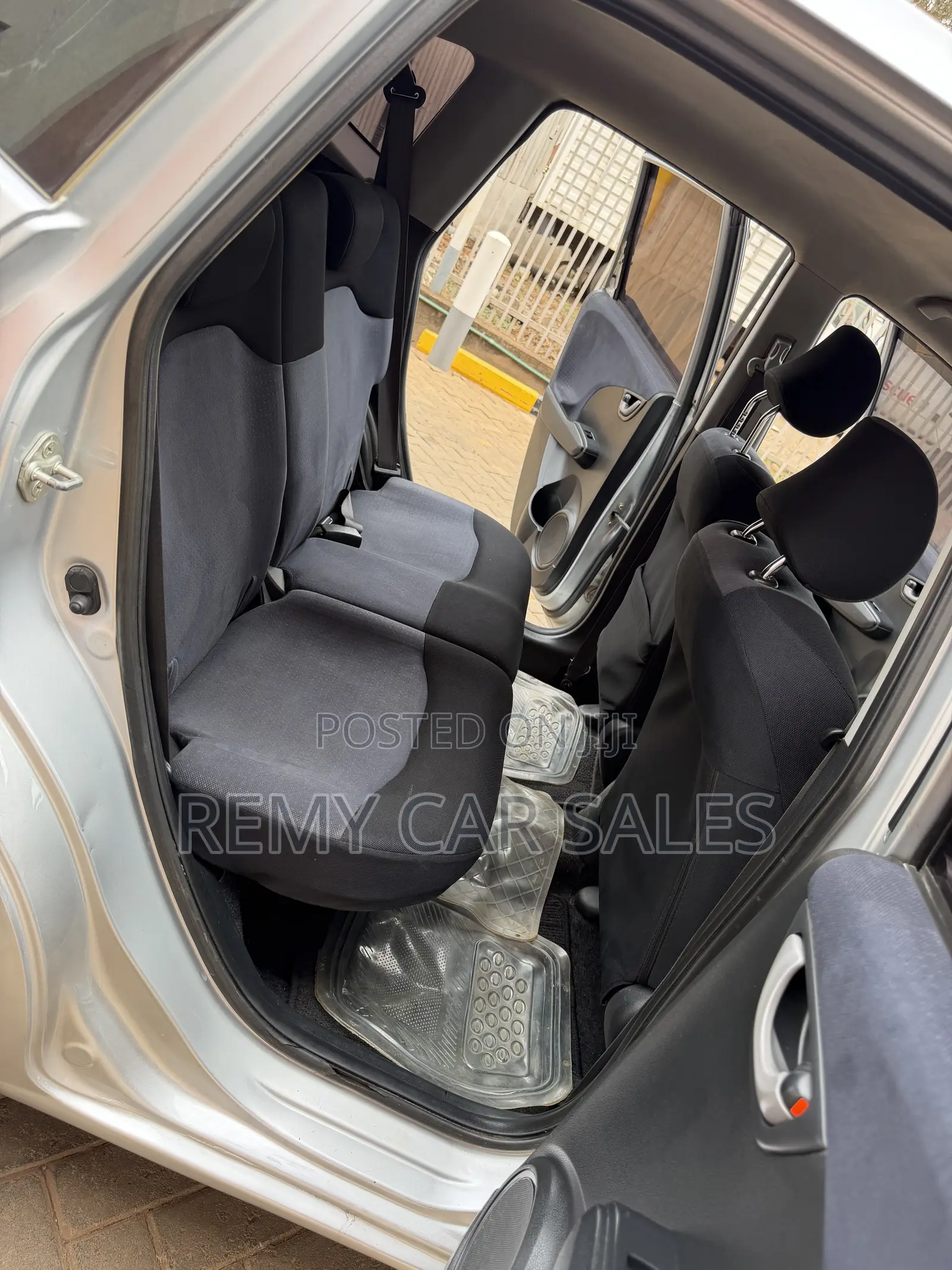Honda Fit 2010 Silver