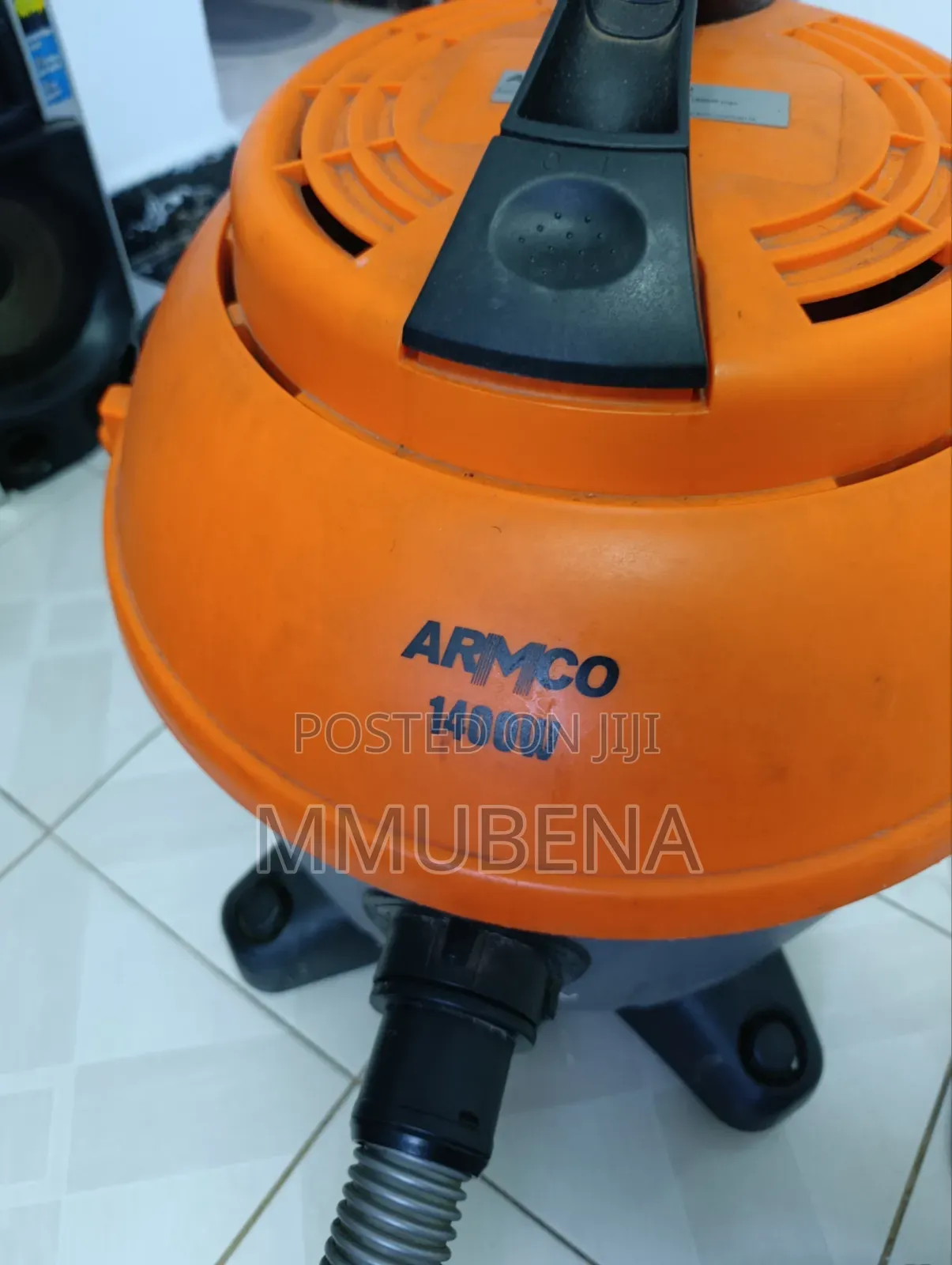 Armco 1400 Watts Wet and Dry Vacuum Cleaner