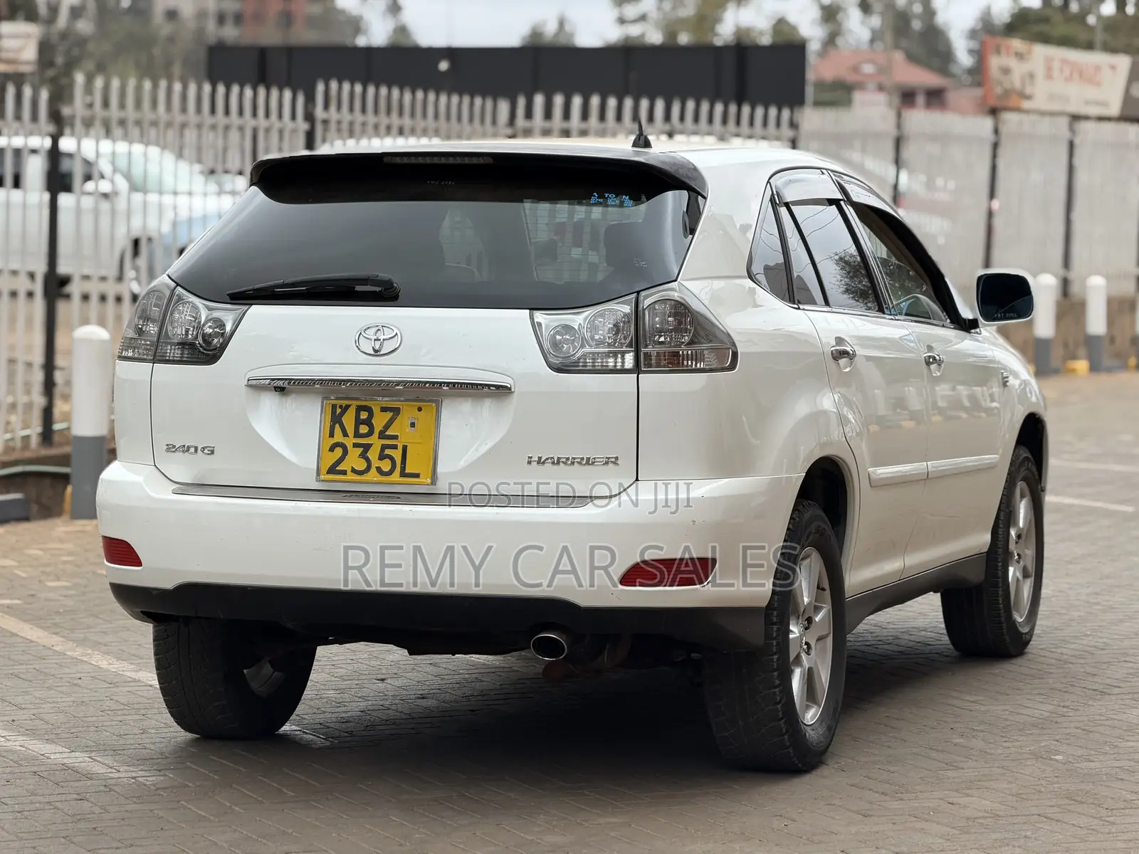 Toyota Harrier 2007 White