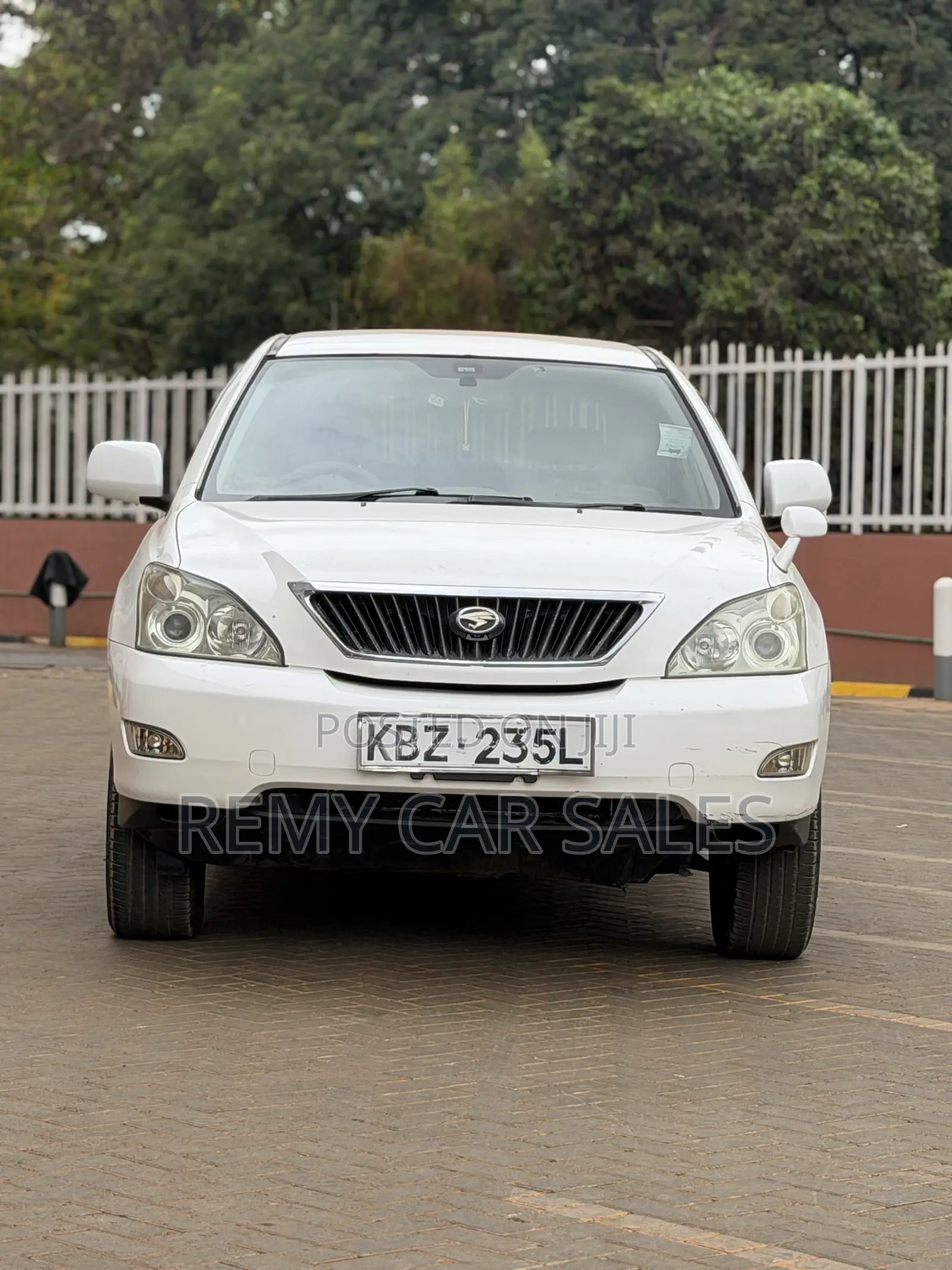Toyota Harrier 2007 White