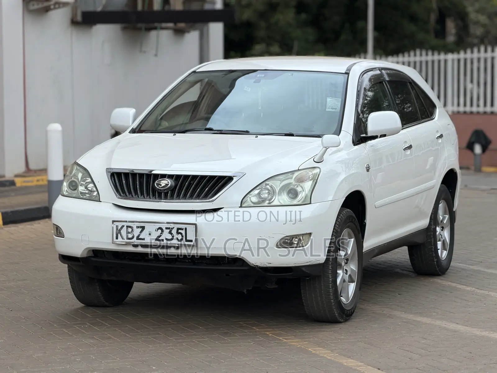 Toyota Harrier 2007 White