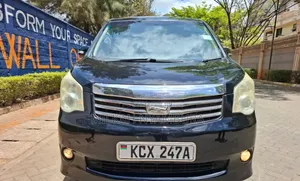 Toyota Noah 2012 Black